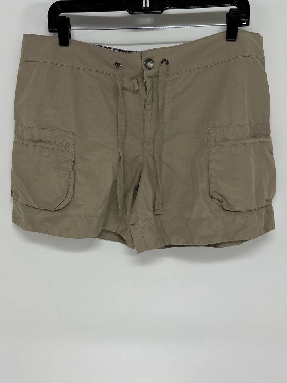 Columbia women’s shorts 16W